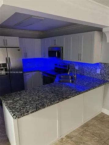 1075 W 68th Street Hialeah FL 33014