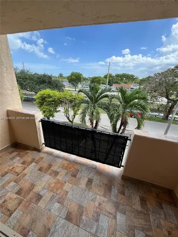 1075 W 68th Street Hialeah FL 33014