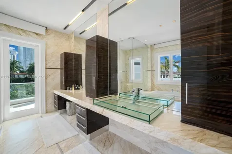 142 S Island Drive Golden Beach FL 33160