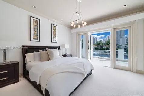 142 S Island Drive Golden Beach FL 33160