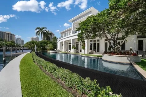 142 S Island Drive Golden Beach FL 33160