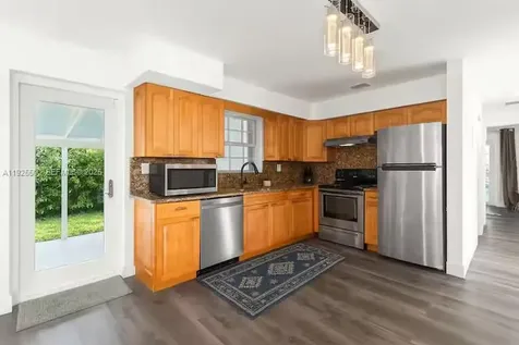 909 NE 7th Street Pompano Beach FL 33060