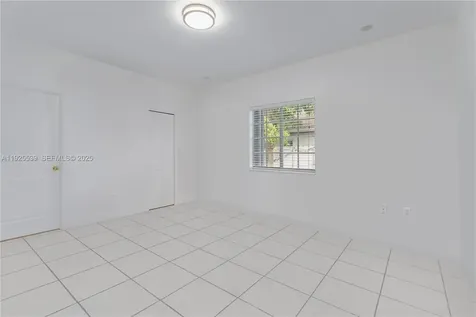 13941 SW 13th Street Miami FL 33184