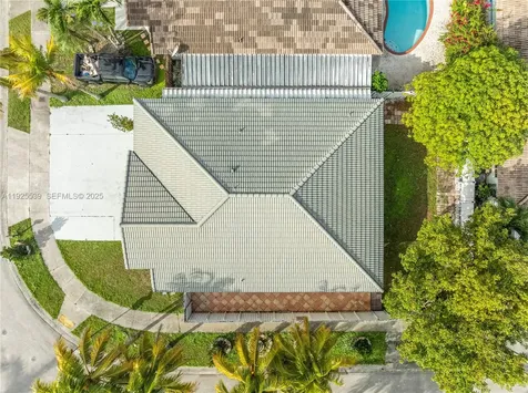 13941 SW 13th Street Miami FL 33184