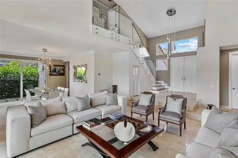 2706 Oakmont Weston FL 33332