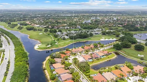 2706 Oakmont Weston FL 33332