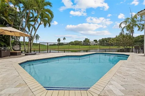 2706 Oakmont Weston FL 33332