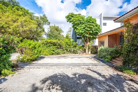 2881 SW 33rd Court Miami FL 33133