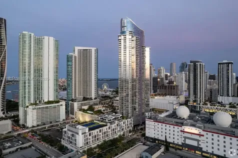 851 NE 1st Avenue Miami FL 33132