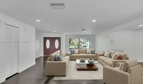 620 NE 2nd Street Pompano Beach FL 33060