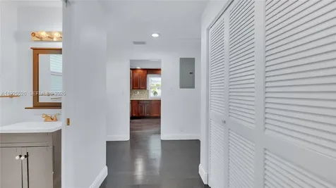 620 NE 2nd Street Pompano Beach FL 33060