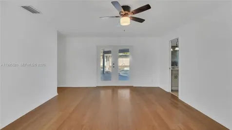 620 NE 2nd Street Pompano Beach FL 33060