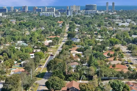 620 NE 2nd Street Pompano Beach FL 33060