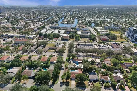 620 NE 2nd Street Pompano Beach FL 33060