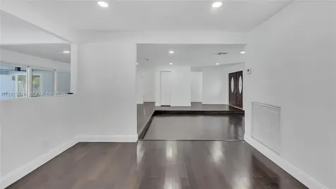 620 NE 2nd Street Pompano Beach FL 33060