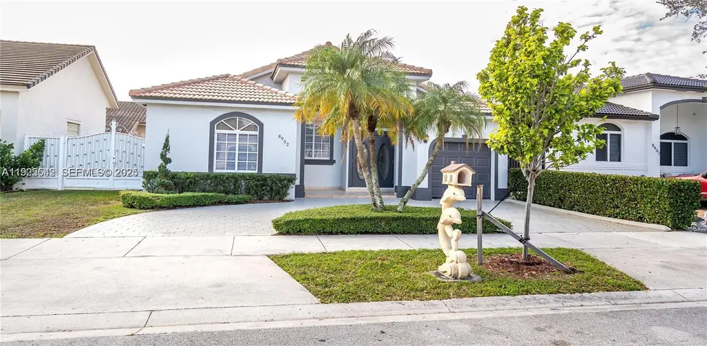 8952 NW 145th Lane Miami Lakes FL 33018