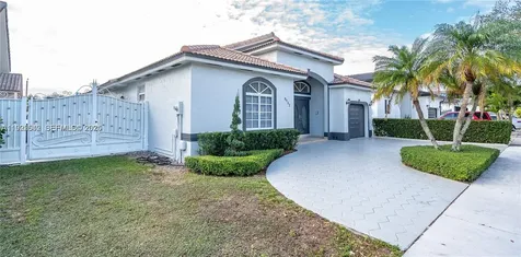 8952 NW 145th Lane Miami Lakes FL 33018