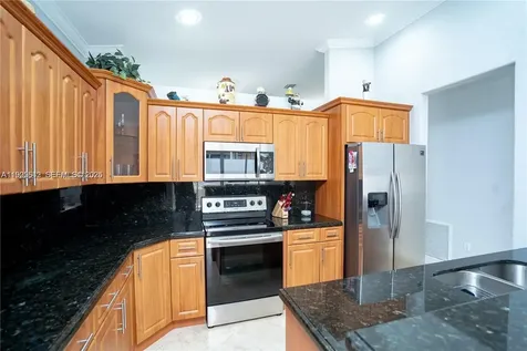 8952 NW 145th Lane Miami Lakes FL 33018