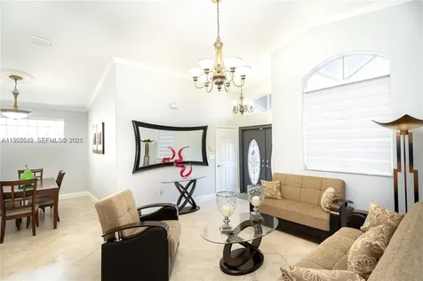 8952 NW 145th Lane Miami Lakes FL 33018