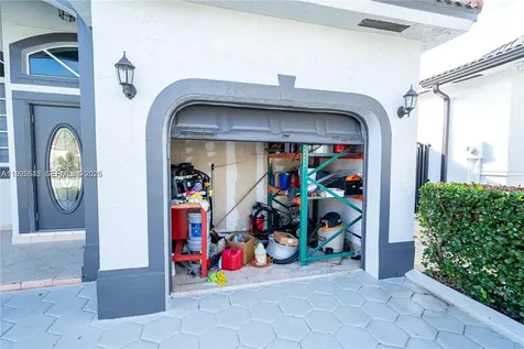 8952 NW 145th Lane Miami Lakes FL 33018