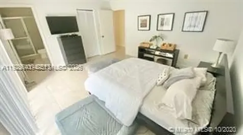 5722 NW 101st Court Doral FL 33178