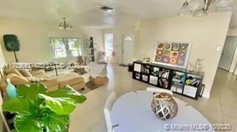 5722 NW 101st Court Doral FL 33178