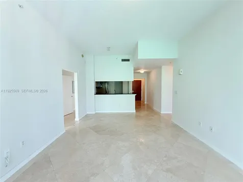 31 SE 5th Street Miami FL 33131