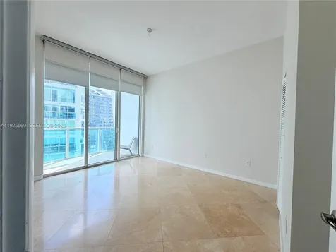 31 SE 5th Street Miami FL 33131