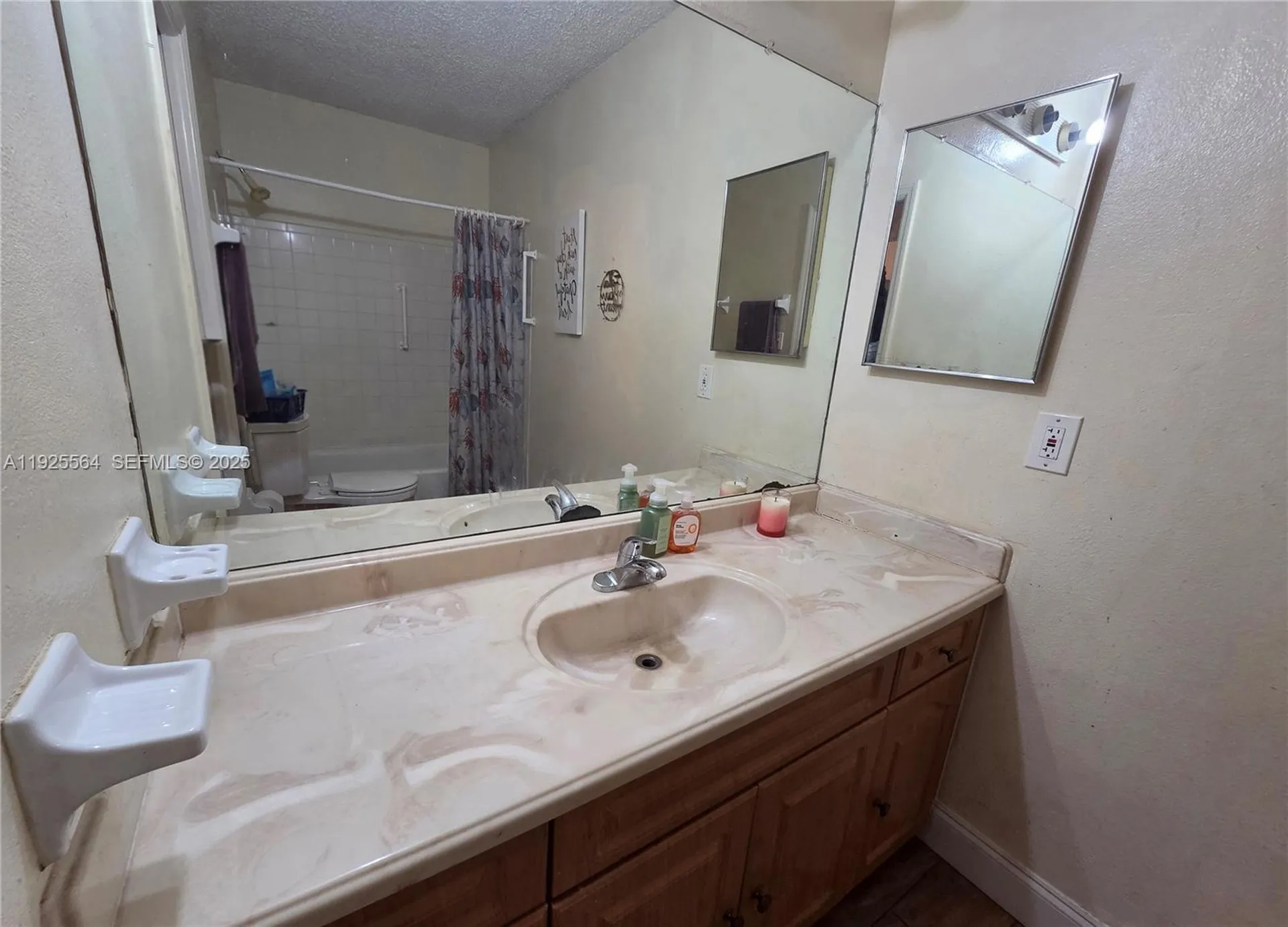 1327 NW 87th Terrace Coral Springs FL 33071