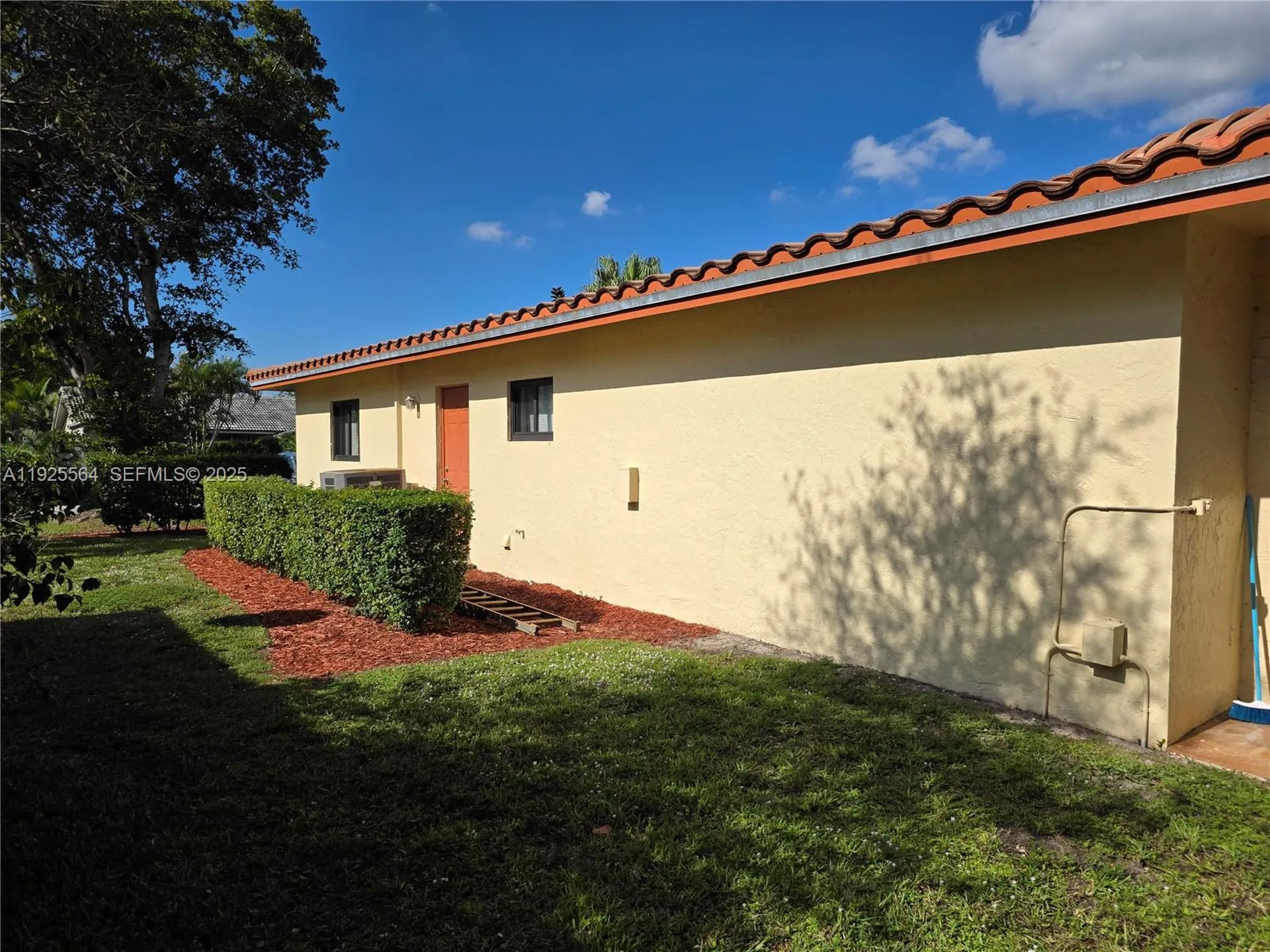 1327 NW 87th Terrace Coral Springs FL 33071