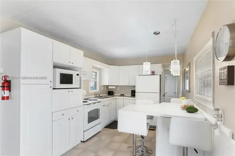 8616 SW 16th Place Davie FL 33324