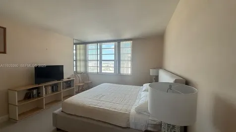 100 Lincoln Road Miami Beach FL 33139