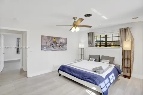 5500 Buchanan Street Hollywood FL 33021