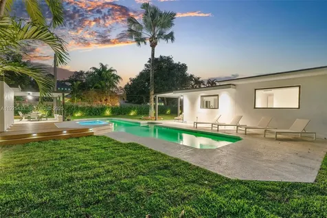 8825 NE 10th Avenue Miami FL 33138
