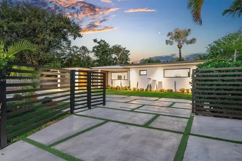 8825 NE 10th Avenue Miami FL 33138