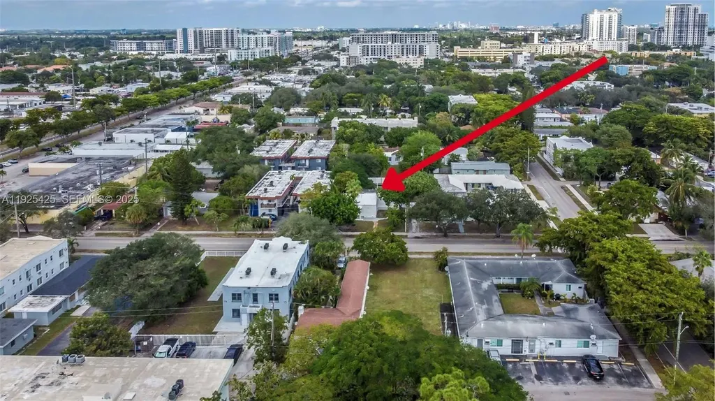 2015 Washington Street Hollywood FL 33020