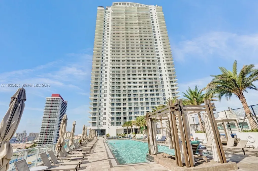 4010 S Ocean Drive Hollywood FL 33019