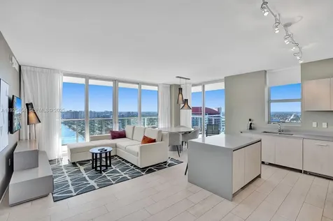 4010 S Ocean Drive Hollywood FL 33019