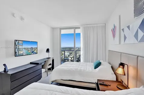 4010 S Ocean Drive Hollywood FL 33019