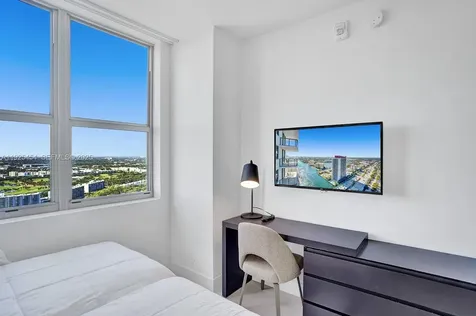 4010 S Ocean Drive Hollywood FL 33019