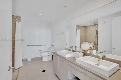 4010 S Ocean Drive Hollywood FL 33019