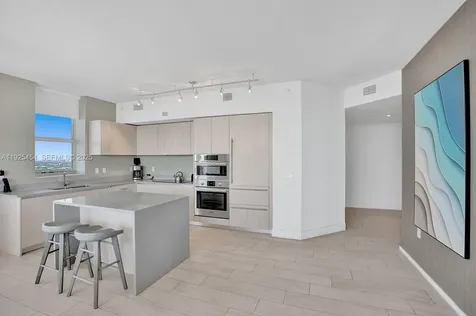 4010 S Ocean Drive Hollywood FL 33019