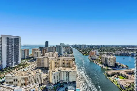 4010 S Ocean Drive Hollywood FL 33019