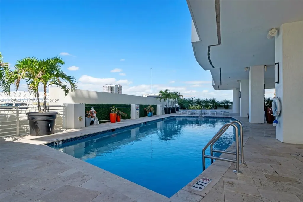 315 NE 3rd Avenue Fort Lauderdale FL 33301