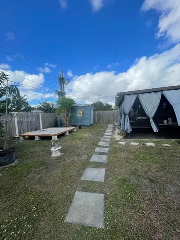 800 N 70th Avenue Hollywood FL 33024