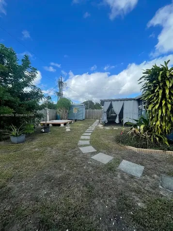 800 N 70th Avenue Hollywood FL 33024