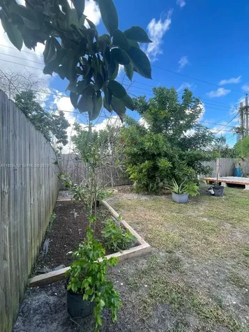 800 N 70th Avenue Hollywood FL 33024