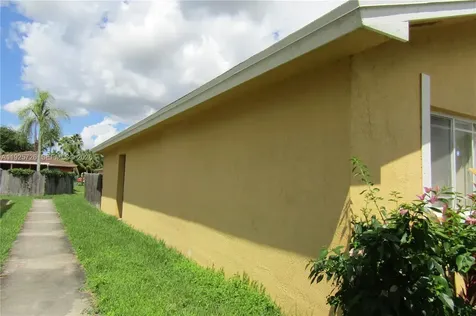 942 SW 8th Place Florida City FL 33034