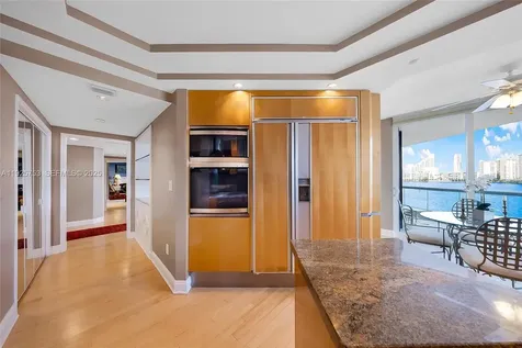 2600 Island Boulevard Aventura FL 33160