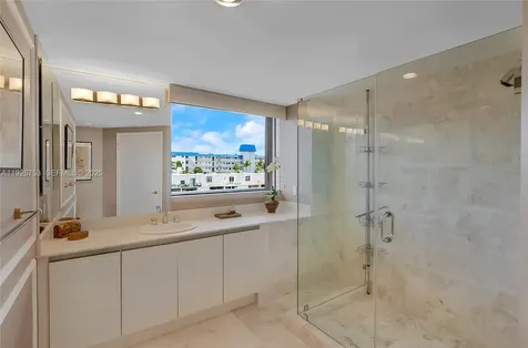 2600 Island Boulevard Aventura FL 33160